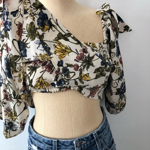 MISA Los Angeles | Floral Crop Top - Picture 6 of 12